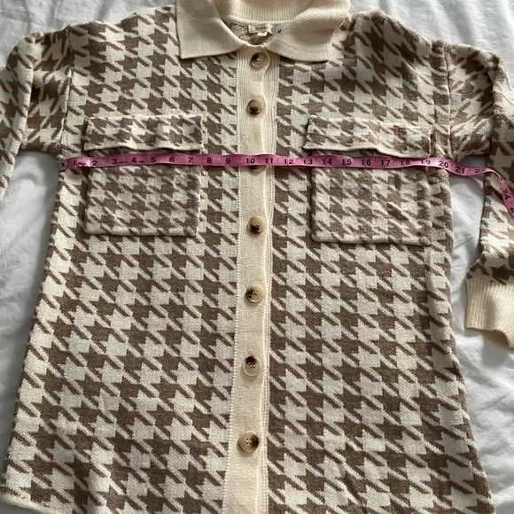 Debut houndstooth shacket/jacket. Small. Oversized. Soft. Button-up. (NWT) - Picture 11 of 16